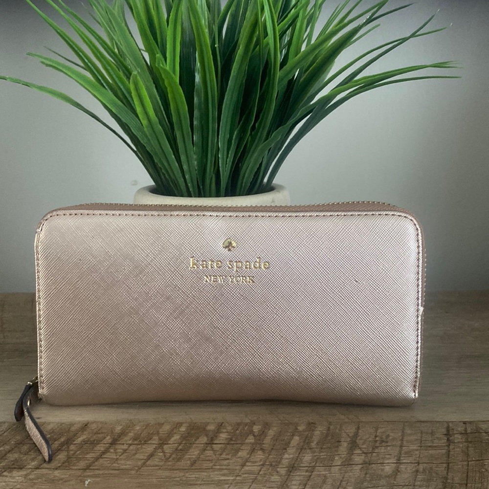 Kate Spade ♠️ Metallic Rose Gold long Wallet
